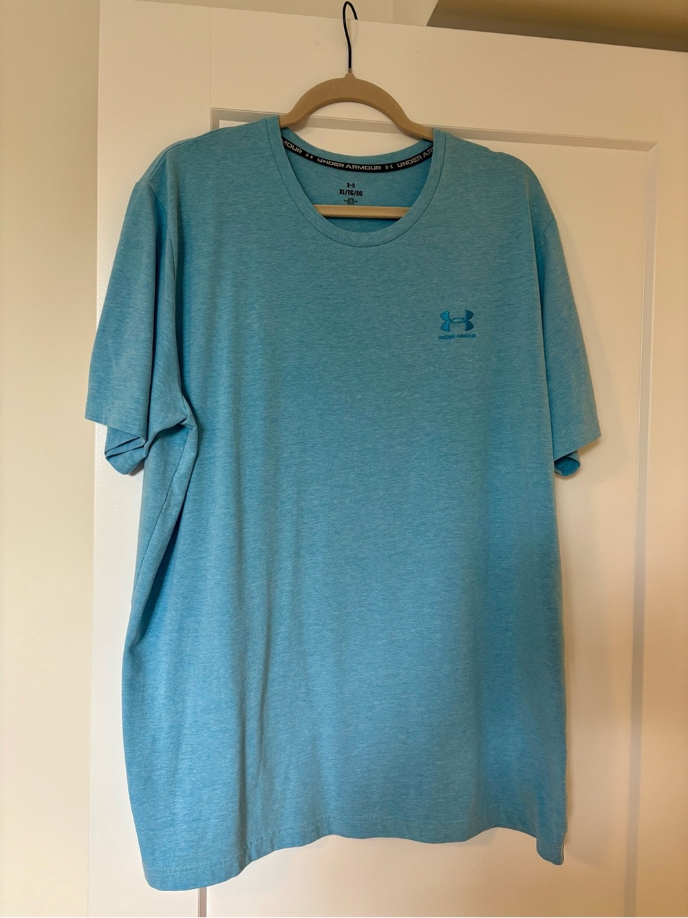 Under Armour Men's Heather Aqua Performance Short Sleeve Tee - Picture 2 of 5